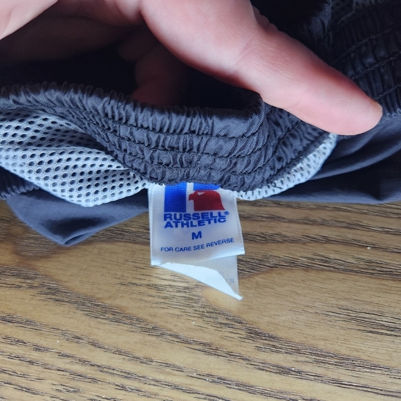 Black Pants with Loose Fit and Elastic Waistband - Picture 8 of 8